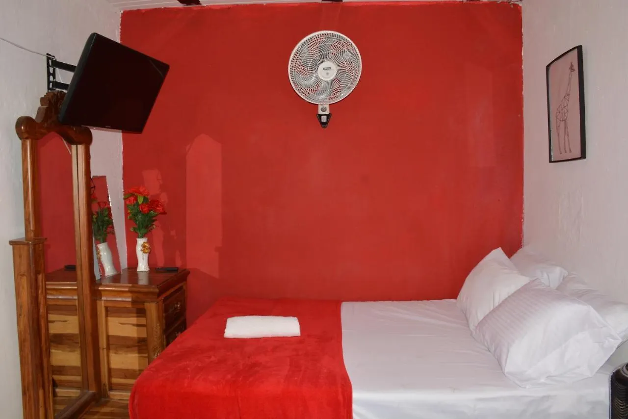Bed and Breakfast Paisa House Medellín Frühstückspension